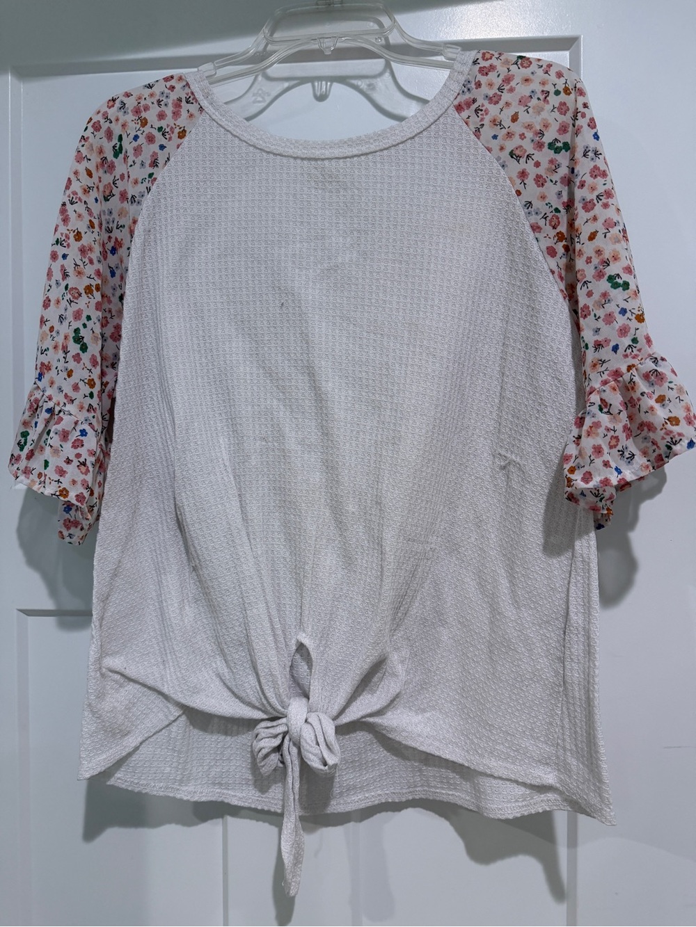 HOPELY Women's Cream Knit Tie-Front Top with Floral Pink Raglan Sleeves-Size M